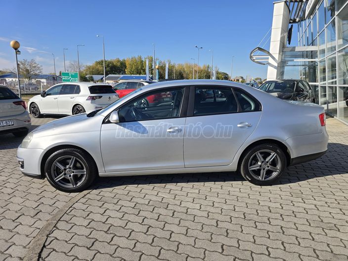 VOLKSWAGEN JETTA V 1.6 Comfortline