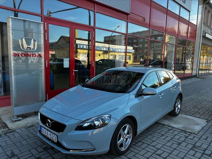 VOLVO V40 2.0 [T3] Inscription