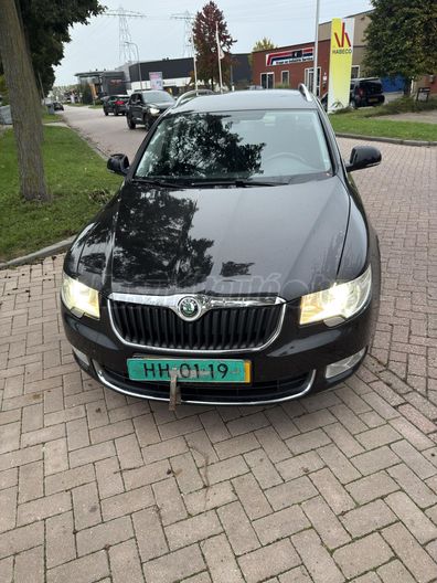 SKODA SUPERB 1.8 TSI Ambition