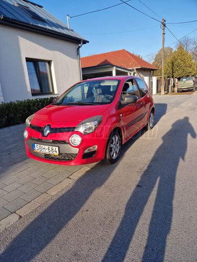 RENAULT TWINGO 1.2 16V Acces