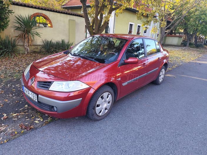 RENAULT MEGANE Limousine 1.4 Live