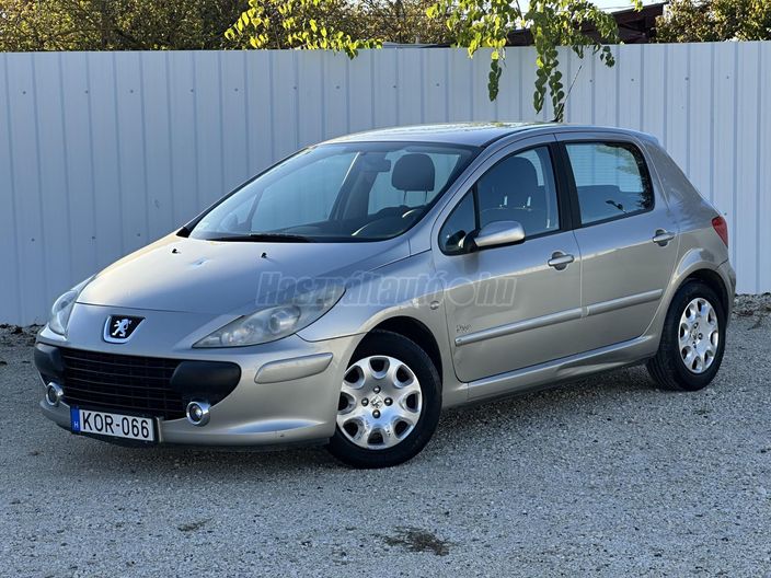 PEUGEOT 307 1.4 D-Sign