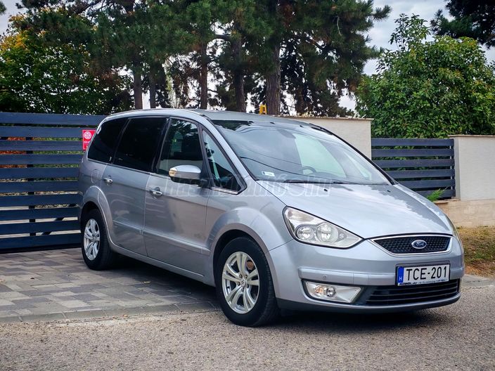 FORD GALAXY 2.0 TDCi Ghia DPF [7 személy]