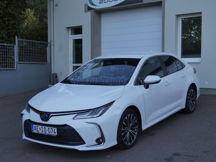 TOYOTA COROLLA Sedan 1.8 Hybrid Comfort e-CVT