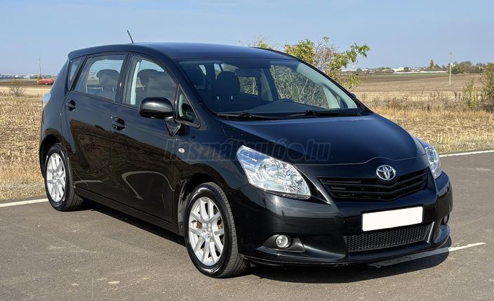 TOYOTA VERSO 1.8 Terra