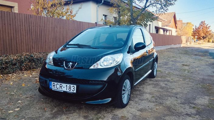 PEUGEOT 107 1.0 Urban