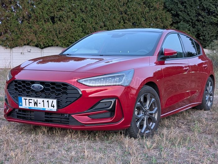 FORD FOCUS 1.0 EcoBoost mHEV ST-Line X DCT