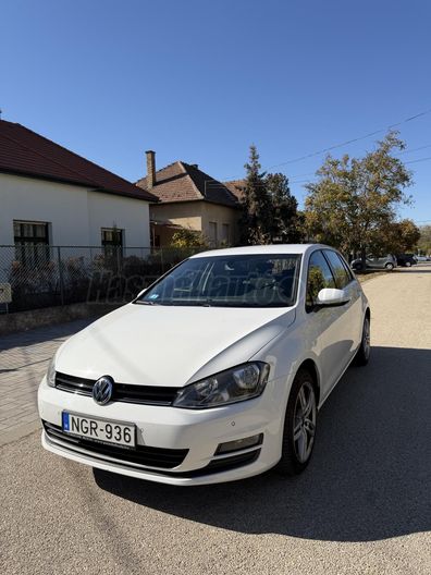 VOLKSWAGEN GOLF VII 1.2 TSI BMT Trendline