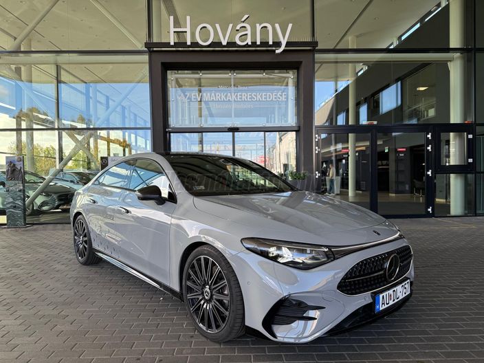 MERCEDES-BENZ CLA 220