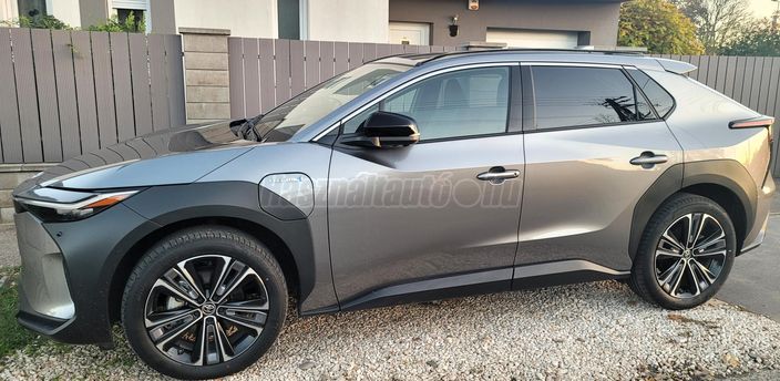 TOYOTA BZ4X Executive AWD
