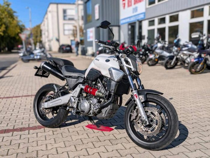 YAMAHA MT-03