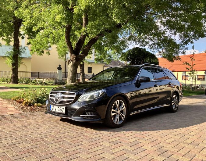 MERCEDES-BENZ E 350 BlueTEC T Avantgarde 9G-TRONIC