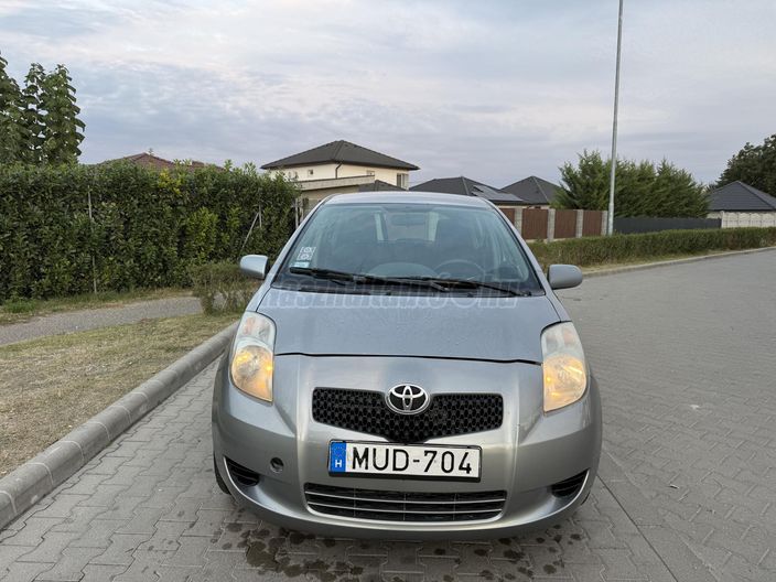 TOYOTA YARIS 1.4 D-4D Blue