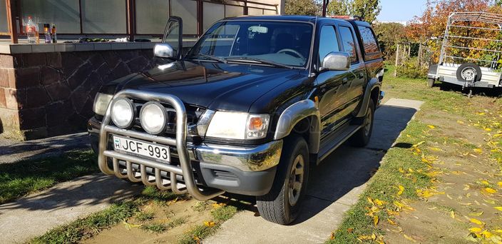 TOYOTA HILUX 2.5 D-4D 4x4 Double SR5