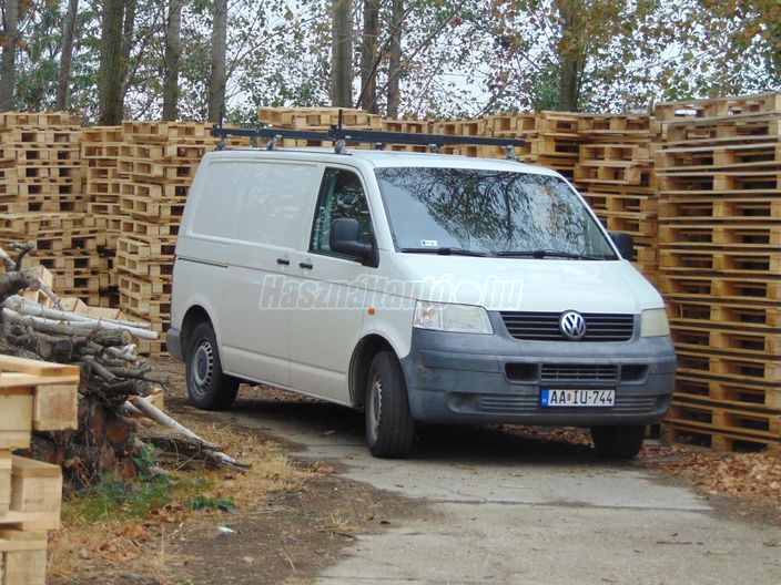 VOLKSWAGEN TRANSPORTER T5 1.9 TDI