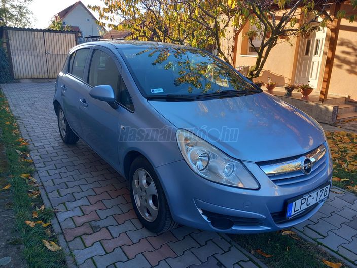 OPEL CORSA D 1.4 Cosmo