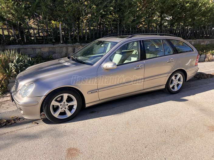 MERCEDES-BENZ C 220