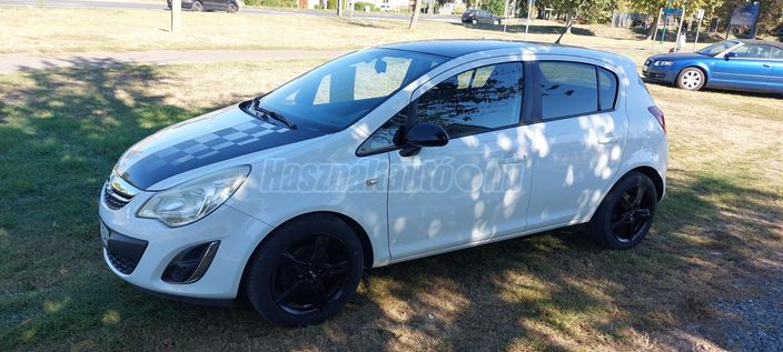 OPEL CORSA D 1.4 Color Edition