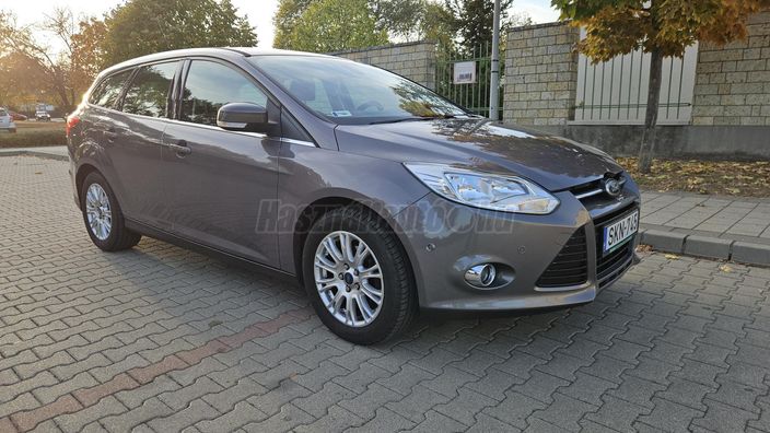 FORD FOCUS 1.6 Ti-VCT Titanium