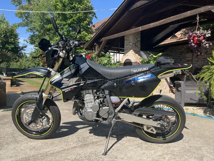 SUZUKI DR-Z 400
