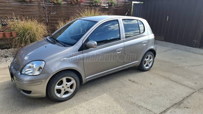 TOYOTA YARIS 1.0 Linea Sol ABS