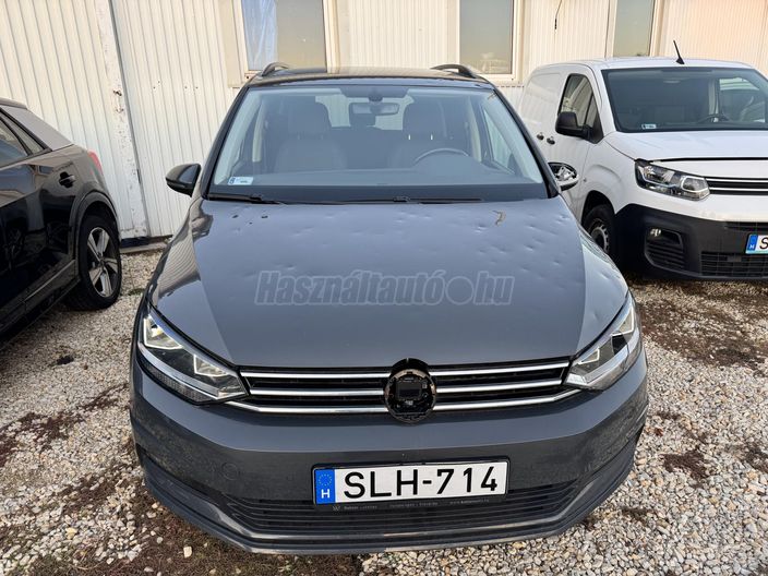 VOLKSWAGEN TOURAN 1.5 TSI ACT Highline DSG [7 személy]