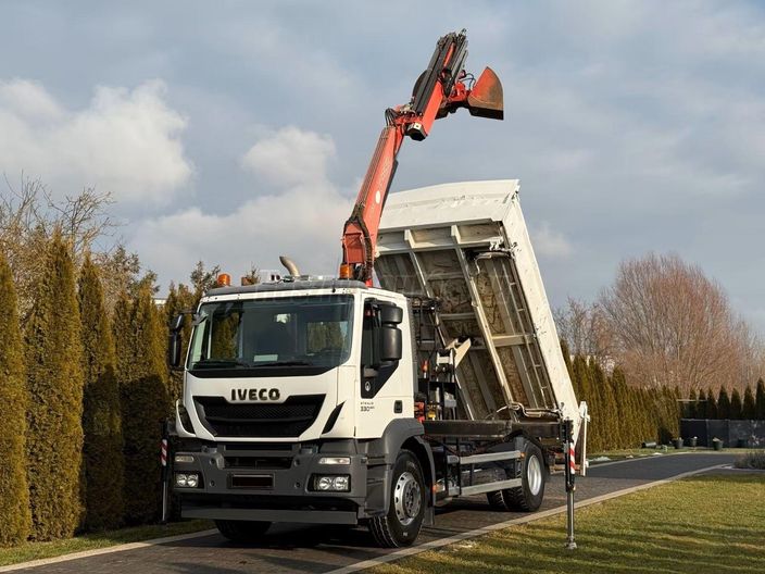 IVECO Stralis 330 - 3 way tipper + crane