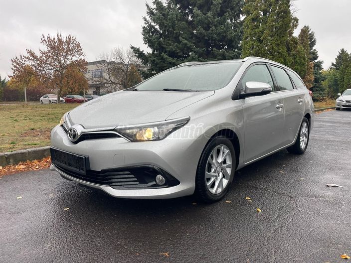 TOYOTA AURIS Touring Sports 1.6 D-4D Active