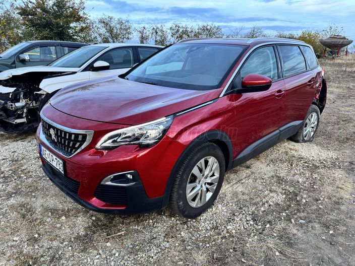 PEUGEOT 5008 1.2 PureTech Allure Pack (7 személyes )
