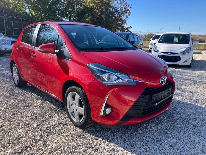 TOYOTA YARIS 1.5 Dual VVT-iE Active