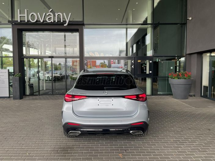 MERCEDES-BENZ GLC 300 d 4Matic 9G-TRONIC Mild hybrid drive
