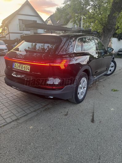 AUDI E-TRON 50 Basis quattro (Automata)