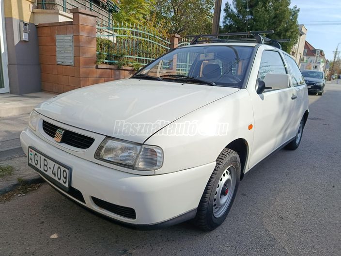 SEAT IBIZA 1.0i E
