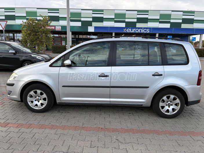 VOLKSWAGEN TOURAN 1.9 PD TDi Conceptline
