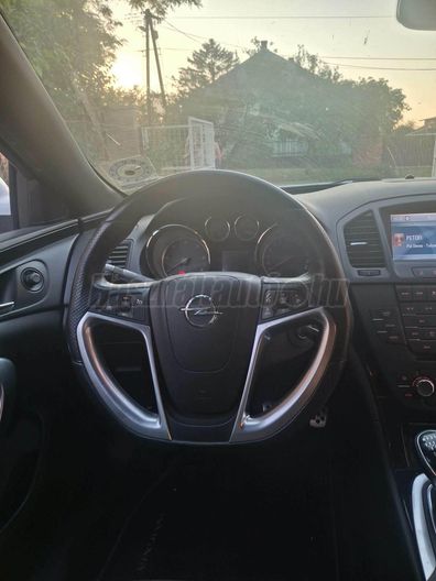 OPEL INSIGNIA 2.0 CDTI Sport