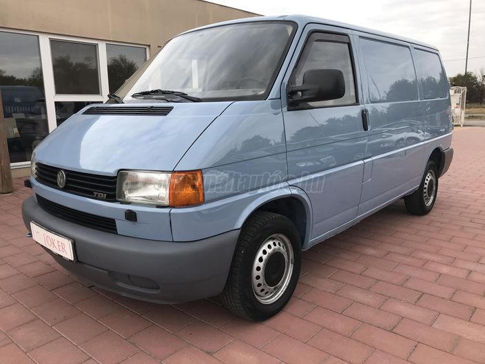 VOLKSWAGEN TRANSPORTER T4 Caravelle 2.5 Comfortline