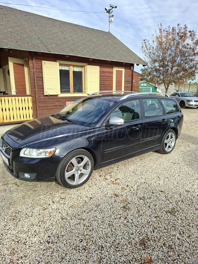VOLVO V50 1.6 D DRIVe Summum EURO5