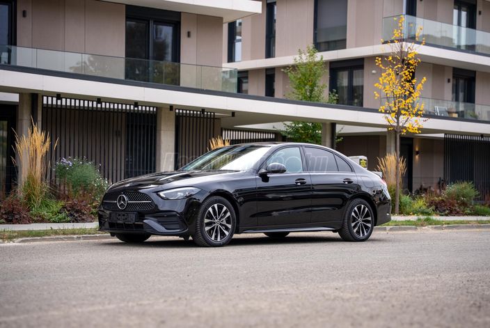 MERCEDES-BENZ C 300 e 9G-TRONIC Plug-in hybrid