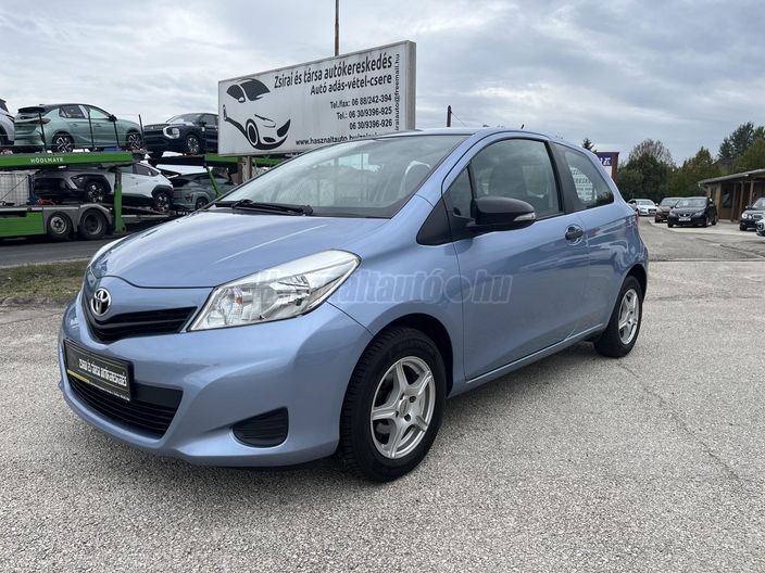 TOYOTA YARIS 1.0 Active