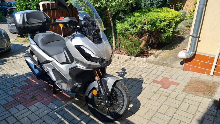 HONDA ADV 350