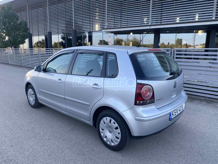 VOLKSWAGEN POLO IV 1.4 100 16V Comfortline