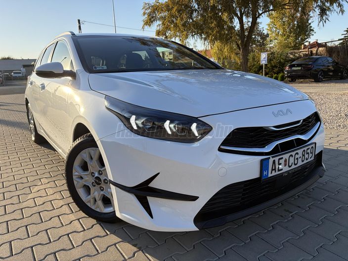 KIA CEE'D Ceed SW 1.5 T-GDI Gold DCT
