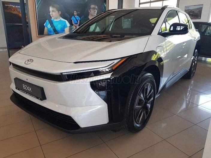TOYOTA BZ4X Style