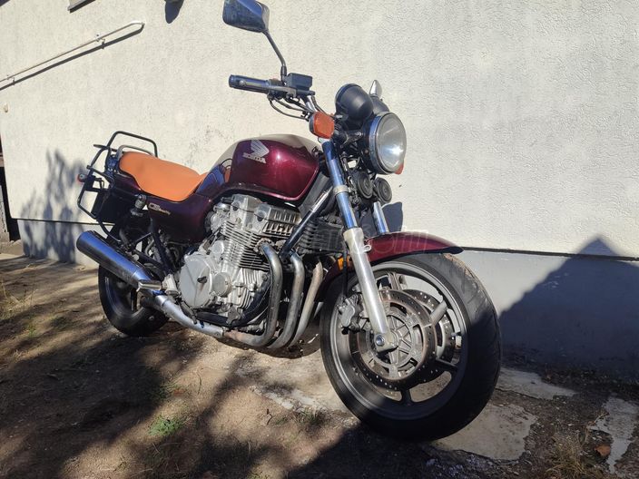 HONDA CB 750