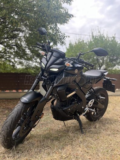 YAMAHA MT-125