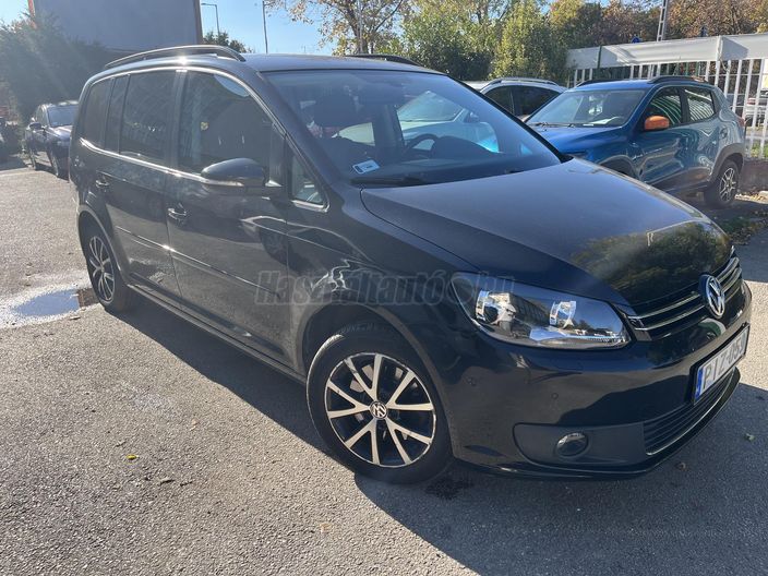 VOLKSWAGEN TOURAN 2.0 CR TDI Highline DSG [7 személy]