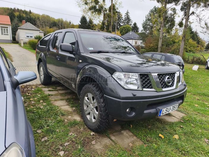 NISSAN NAVARA 4WD Double 2.5D SE
