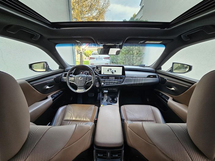 LEXUS ES 300h Prestiege Top CVT