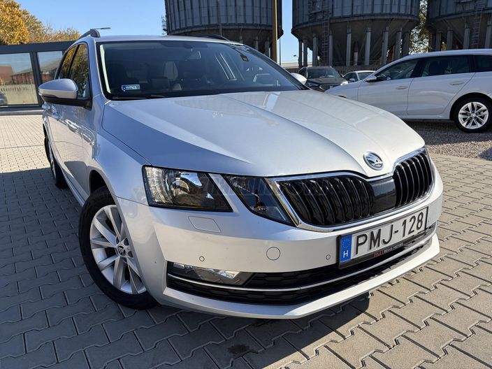 SKODA OCTAVIA Combi 2.0 CR TDI Style DSG6