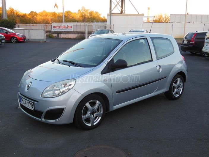 RENAULT TWINGO 1.2 16V Voyage